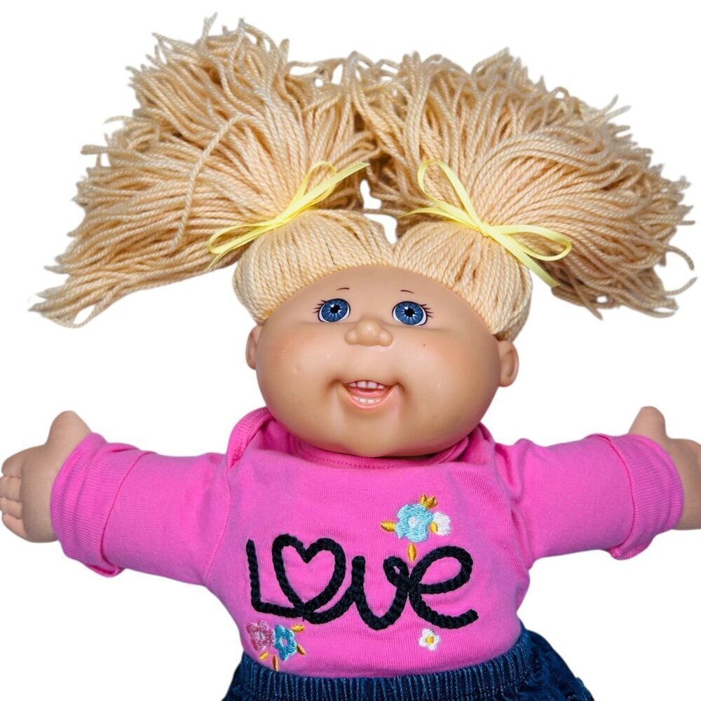 Vintage Cabbage Patch Kid Doll Blonde Blue Eye 80’s 2000